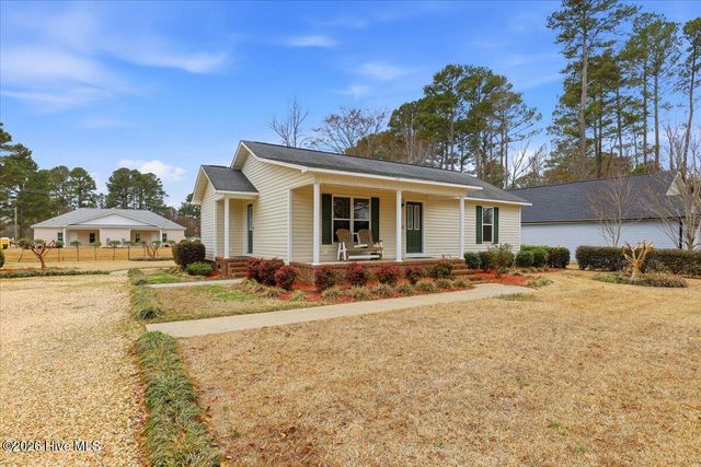 525 W Edwards Street, Princeton, NC 27569