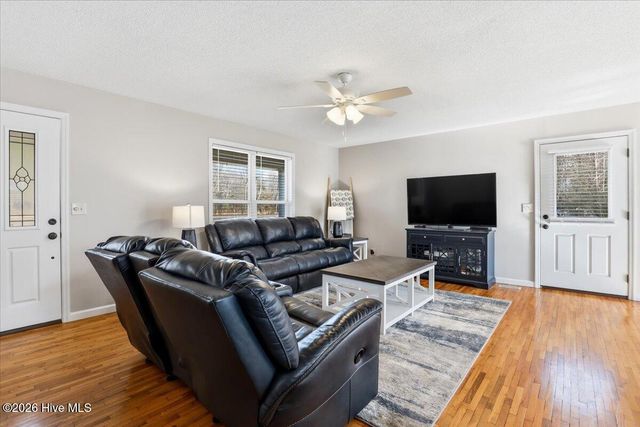 525 W Edwards Street, Princeton, NC 27569