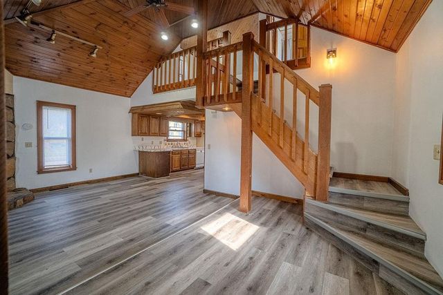 527 Badger Drive, Baraboo, WI 53913