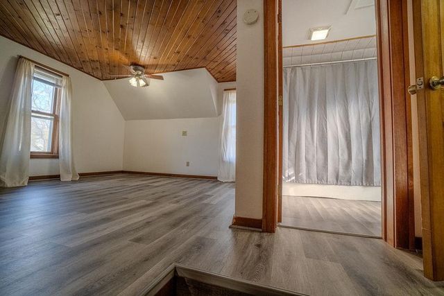 527 Badger Drive, Baraboo, WI 53913