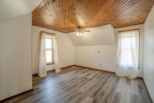 527 Badger Drive, Baraboo, WI 53913