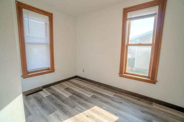 527 Badger Drive, Baraboo, WI 53913