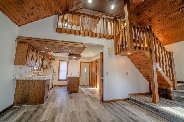 527 Badger Drive, Baraboo, WI 53913