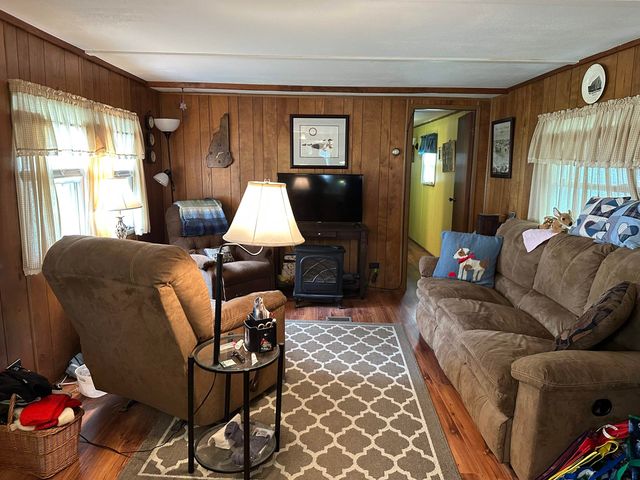 10 Woodland Park, Troy, NH 03465