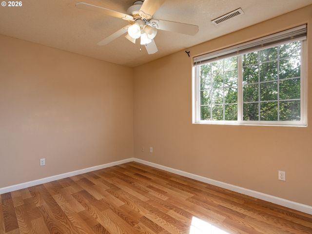 203 Sw 3RD Ave, Battle Ground, WA 98604