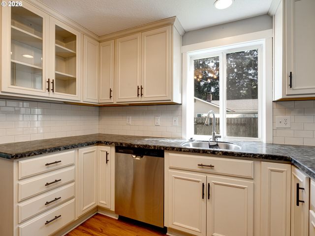 203 Sw 3RD Ave, Battle Ground, WA 98604