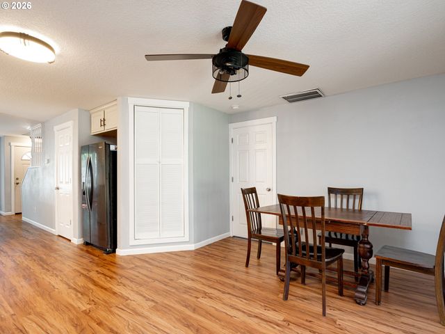 203 Sw 3RD Ave, Battle Ground, WA 98604