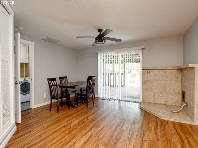 203 Sw 3RD Ave, Battle Ground, WA 98604