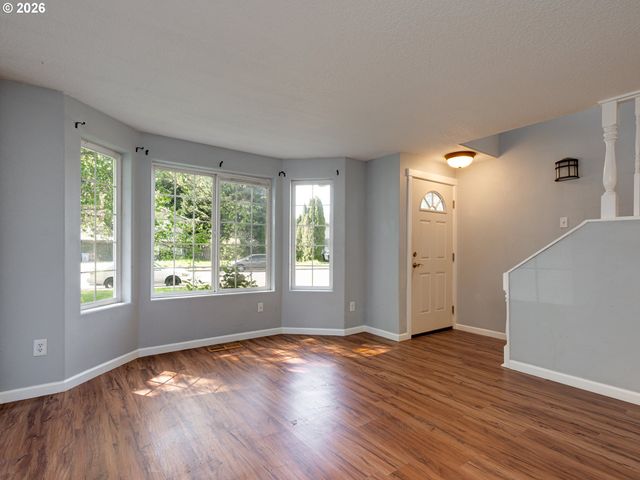 203 Sw 3RD Ave, Battle Ground, WA 98604