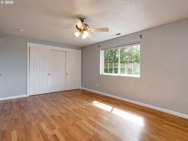 203 Sw 3RD Ave, Battle Ground, WA 98604
