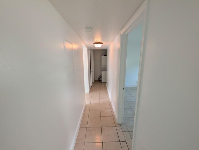 817 Lighthouse Drive Apt B, North Palm Beach, FL 33408