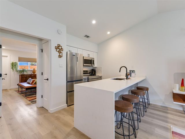 1219 Hollow Creek DR 1, Austin, TX 78704