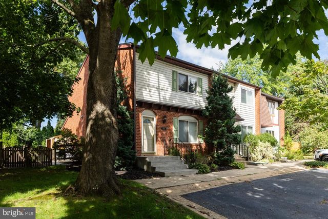 4804 HOGAN DR, Wilmington, DE 19808