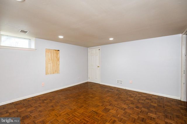 4804 HOGAN DR, Wilmington, DE 19808
