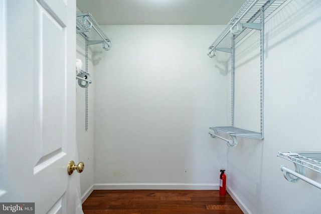 4804 HOGAN DR, Wilmington, DE 19808
