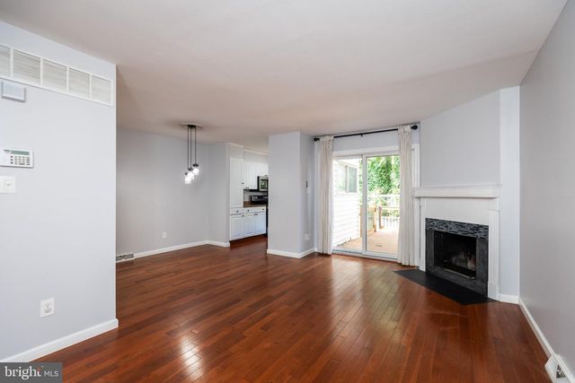 4804 HOGAN DR, Wilmington, DE 19808