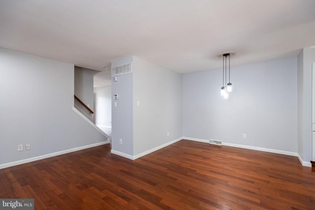 4804 HOGAN DR, Wilmington, DE 19808
