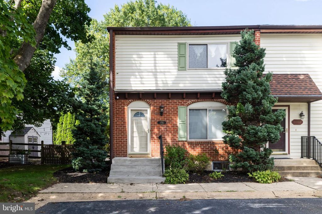 4804 HOGAN DR, Wilmington, DE 19808