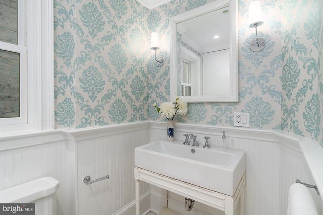 511 INDEPENDENCE AVE SE, Washington, DC 20003