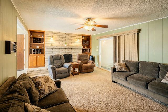6085 N 10th Street, Fresno, CA 93710