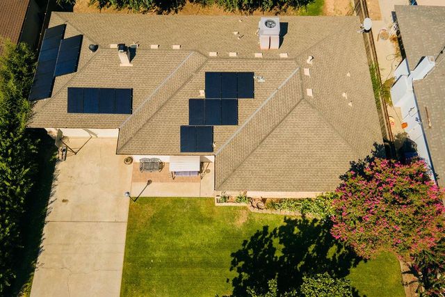 6085 N 10th Street, Fresno, CA 93710