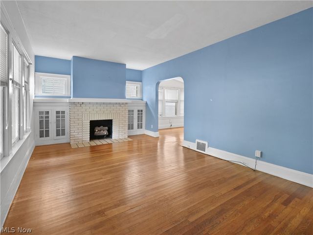 3141 Kensington Road, Cleveland Heights, OH 44118