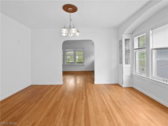 3141 Kensington Road, Cleveland Heights, OH 44118