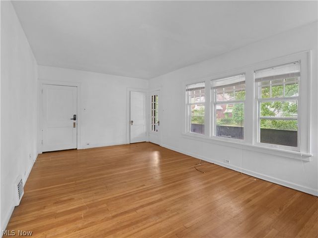 3141 Kensington Road, Cleveland Heights, OH 44118