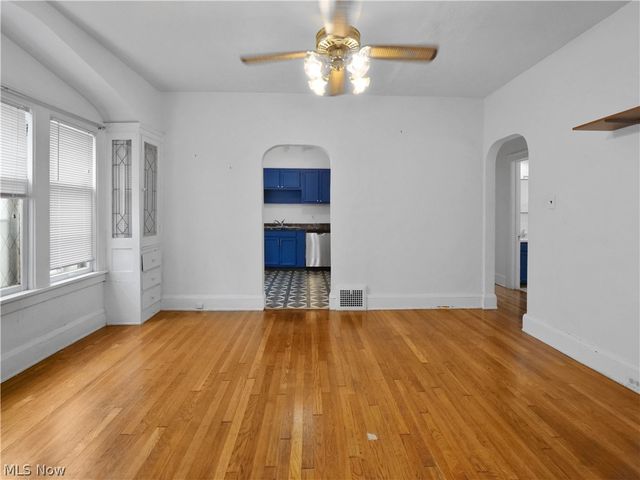 3141 Kensington Road, Cleveland Heights, OH 44118