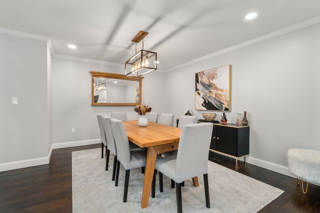 6 Ash St, Natick, MA 01760