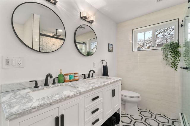 6 Ash St, Natick, MA 01760