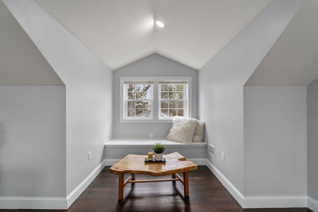 6 Ash St, Natick, MA 01760