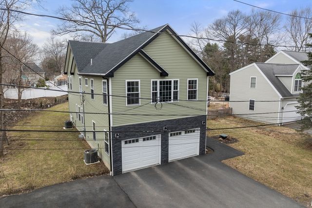 6 Ash St, Natick, MA 01760