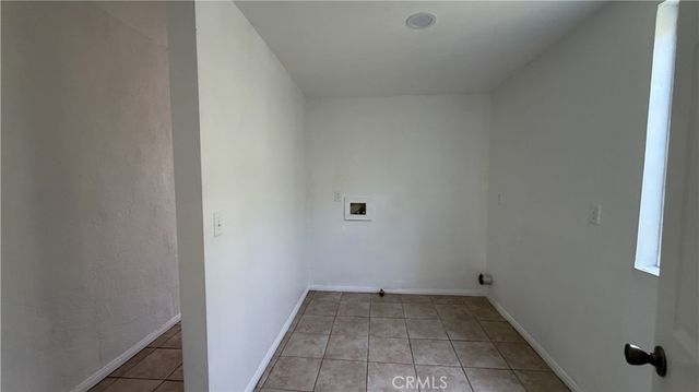 2211 S Sycamore, Los Angeles, CA 90016