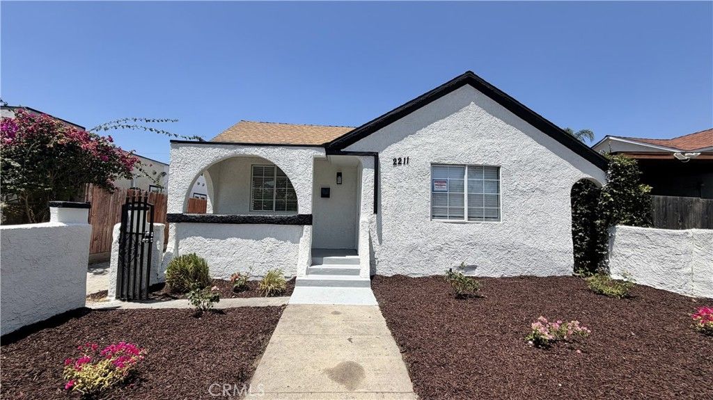 2211 S Sycamore, Los Angeles, CA 90016