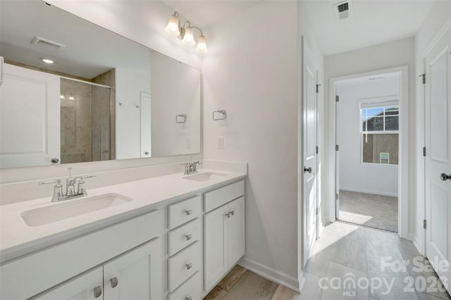512 Willoughby Park Drive, Monroe, NC 28112