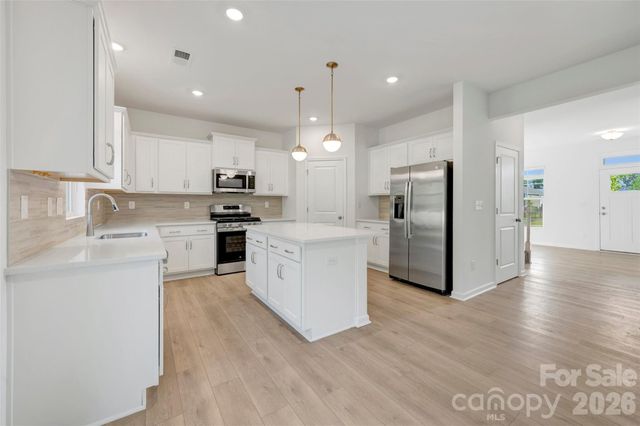 512 Willoughby Park Drive, Monroe, NC 28112