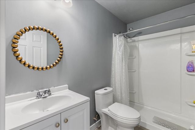 5286 W BARNSBURY LN, West Valley City, UT 84120