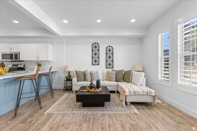 5286 W BARNSBURY LN, West Valley City, UT 84120