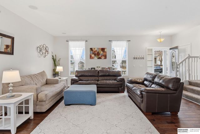 1408 N 209th Avenue, Elkhorn, NE 68022