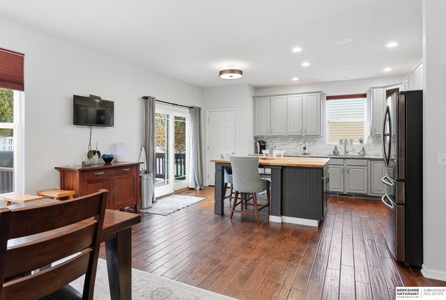 1408 N 209th Avenue, Elkhorn, NE 68022