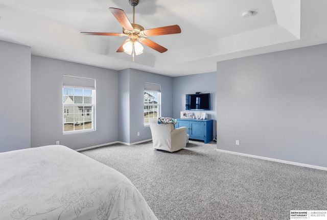 1408 N 209th Avenue, Elkhorn, NE 68022