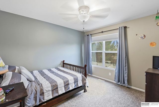 1408 N 209th Avenue, Elkhorn, NE 68022