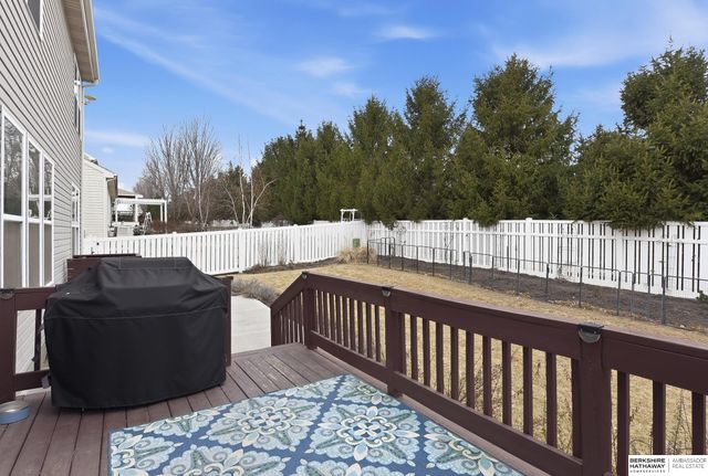 1408 N 209th Avenue, Elkhorn, NE 68022