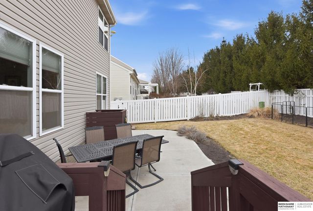 1408 N 209th Avenue, Elkhorn, NE 68022