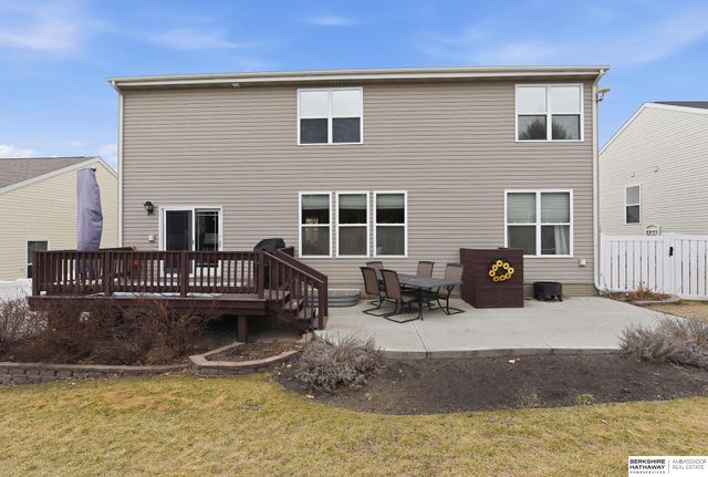1408 N 209th Avenue, Elkhorn, NE 68022