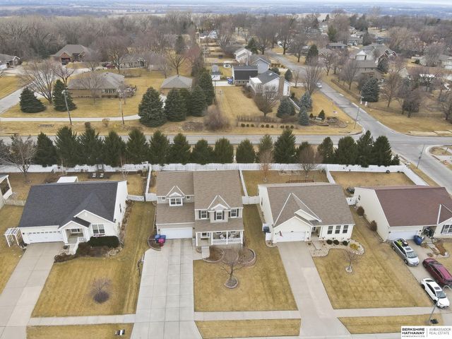 1408 N 209th Avenue, Elkhorn, NE 68022