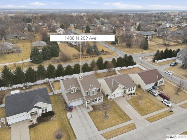 1408 N 209th Avenue, Elkhorn, NE 68022