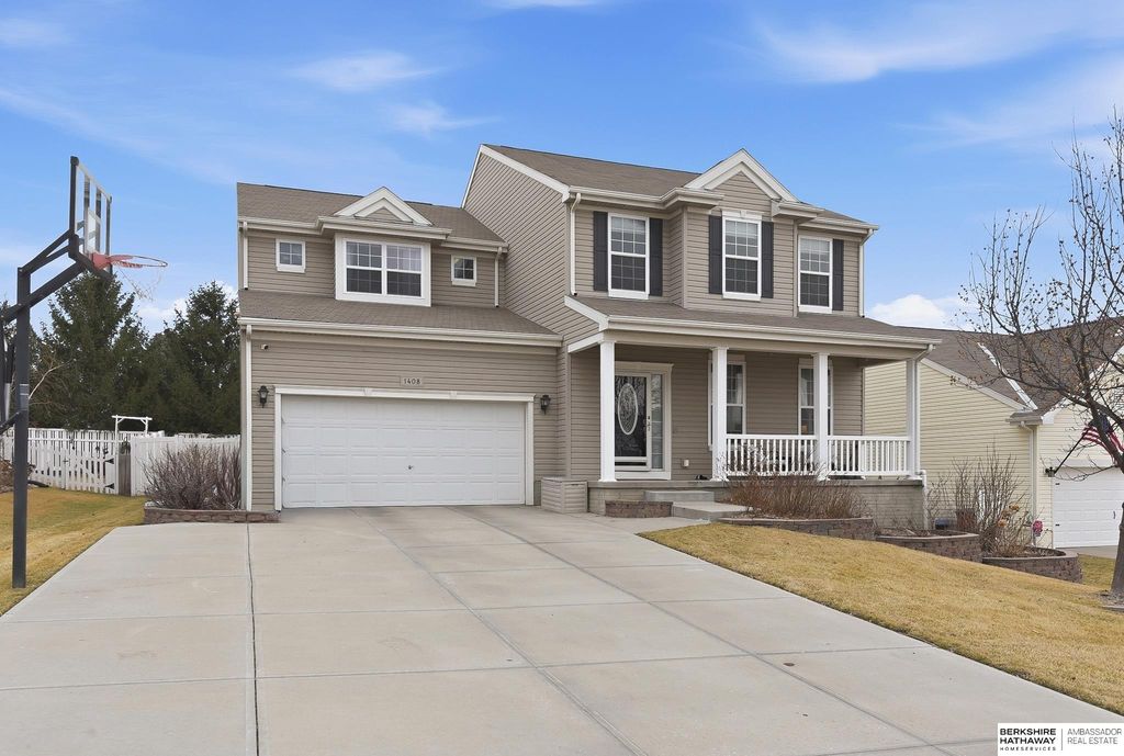 1408 N 209th Avenue, Elkhorn, NE 68022