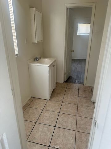 1729 W 35th Street, Los Angeles, CA 90018